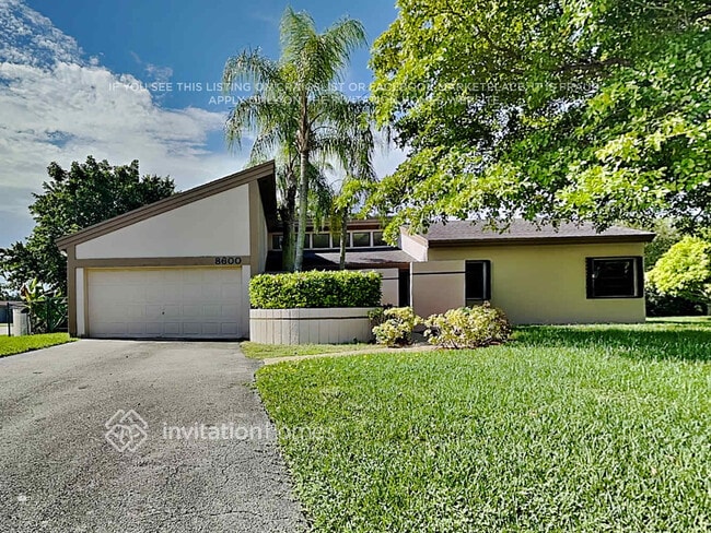 Building Photo - 8600 SW 140th Terrace