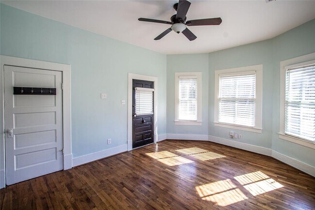 Foto del edificio - 1820 Lubbock St