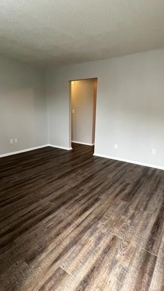 Photo - 210 Hendricks Blvd Townhome