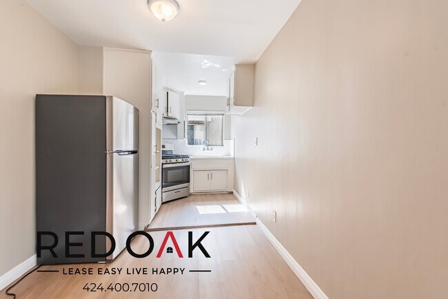 Foto del edificio - 320 S Sherbourne Dr