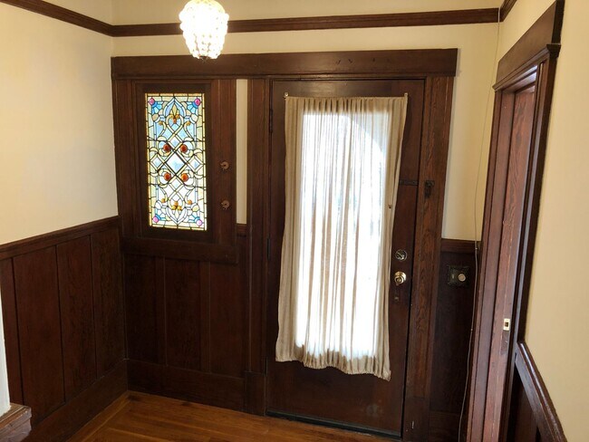 Photo - Classic spacious San Francisco Flat in popular Inner Sunset District w/garage parking! OPEN HOUSE...