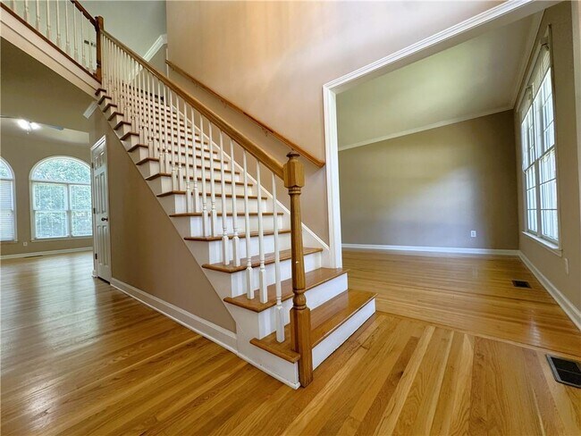 Building Photo - 4402 Fairecroft Terrace