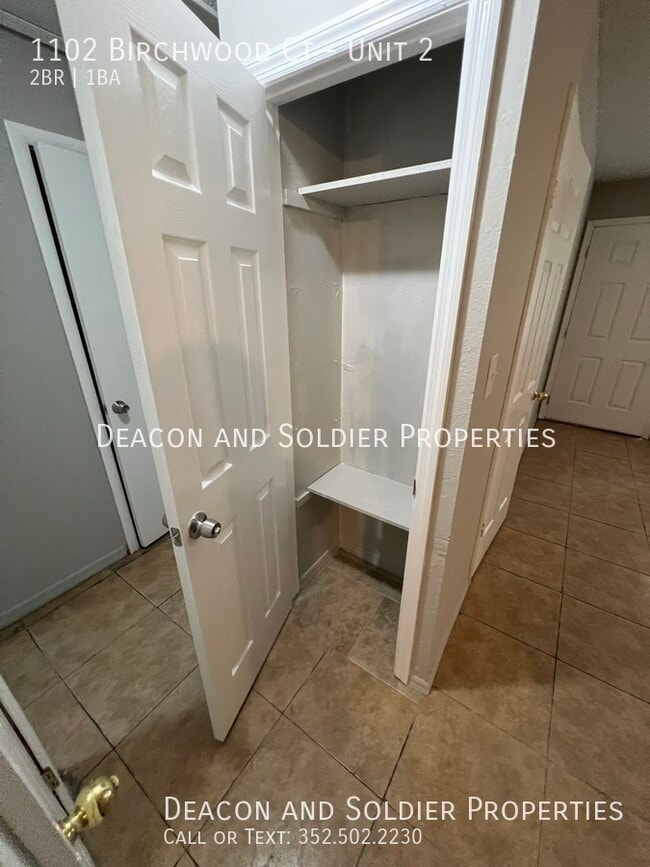 Building Photo - 1102 Birchwood Ct