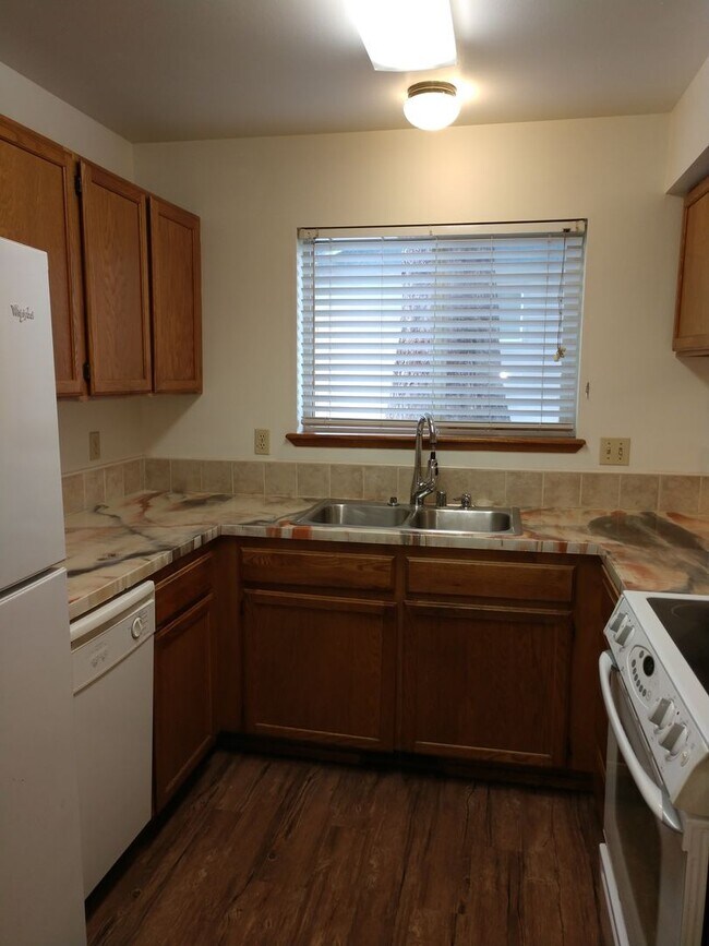 Foto del edificio - 2236-2238 Yew St