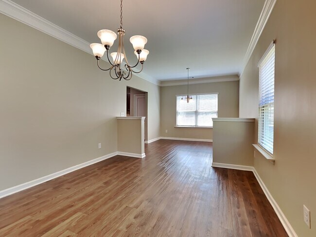 Building Photo - 3459 Village Park Ln SW