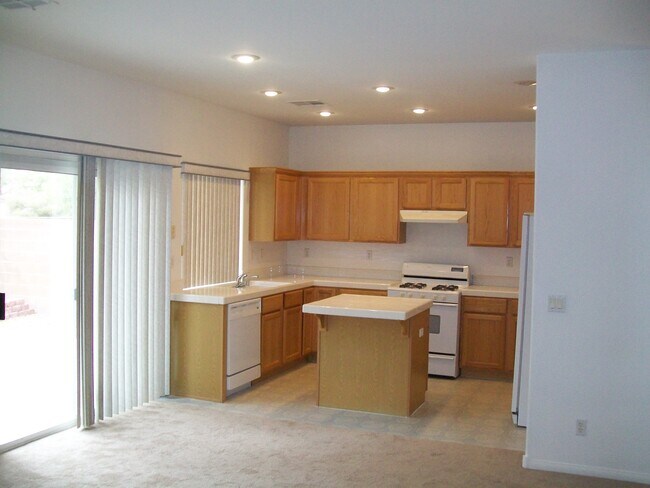 Building Photo - 8573 Ebony Hills Way