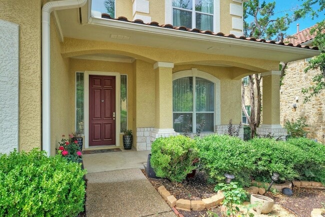 Building Photo - 3912 Coopers Hawk Cove