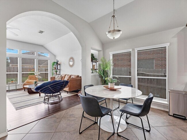 Foto del edificio - 2042 Shore Breeze Dr