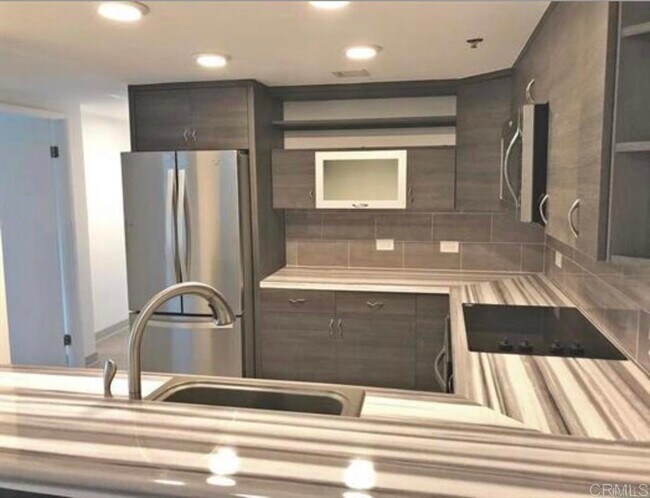 Foto del edificio - 425 W Beech St