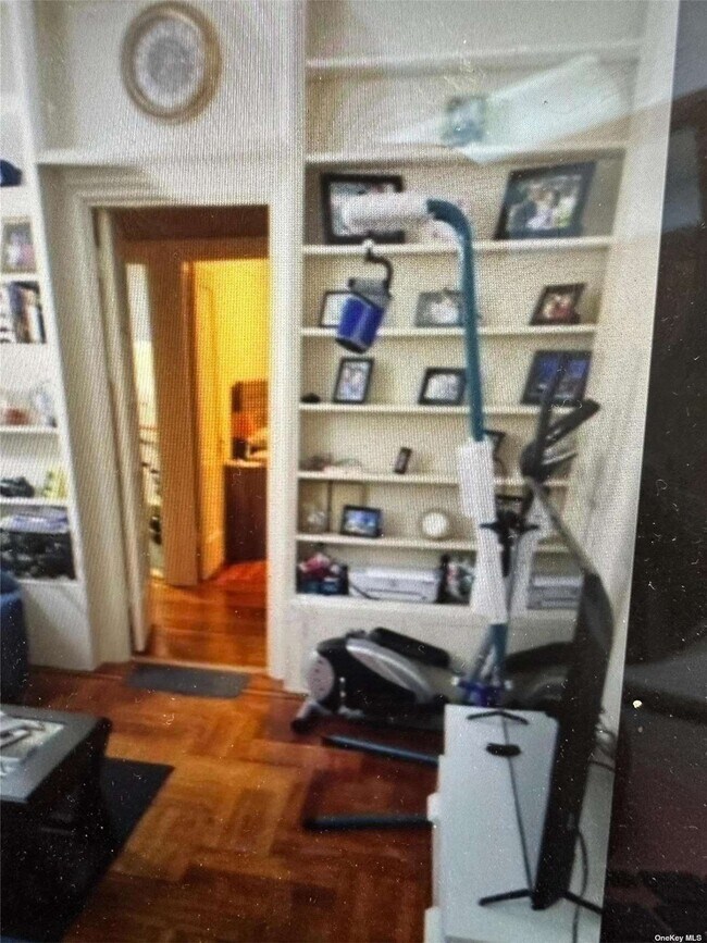 Foto del edificio - 31-34-34 79th St