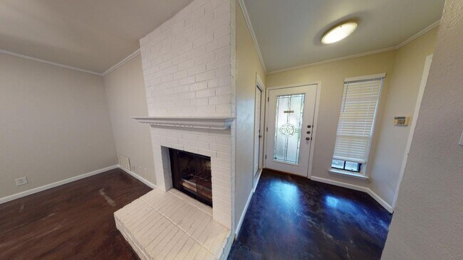 Foto del edificio - Townhouse available in Great North Austin ...