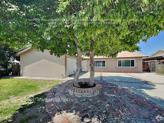 Building Photo - 7794 Cole Ave
