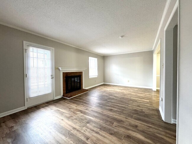 Foto del edificio - Great 3 BR Hamilton Village Townhouse w/ N...