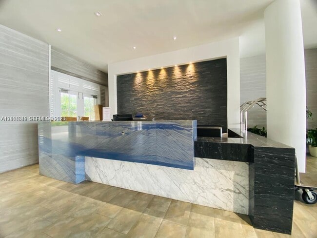 Foto del edificio - 800 West Ave