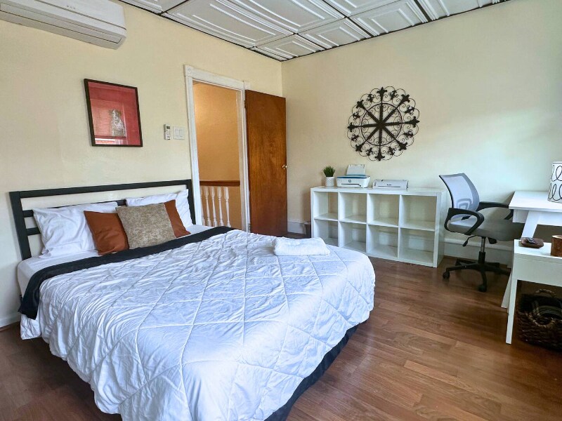 Foto principal - 2426 S 19th St
