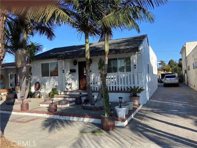 Building Photo - 2438 Delta Ave
