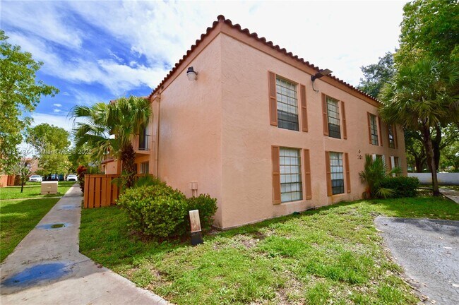 Building Photo - 7101 Miami Lakes Dr