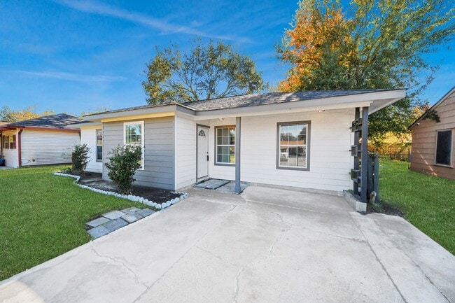 Building Photo - 3926 Florinda St