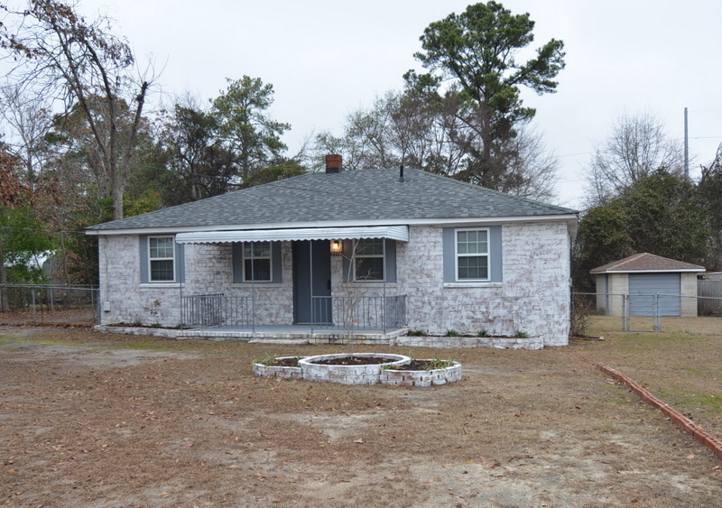 Primary Photo - Nice 3 Bedroom w/ Great Fenced Back Yard