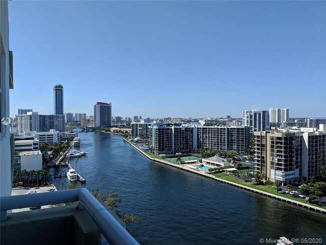 Building Photo - 3000 S Ocean Dr  600 Hollywood Fl 33019