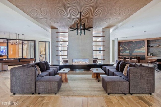 Foto del edificio - 700 W Mississippi Ave