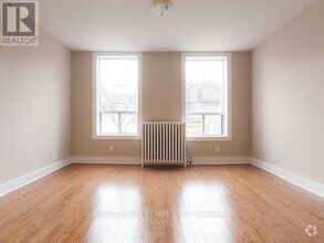 Building Photo - 451-451 Parliament St