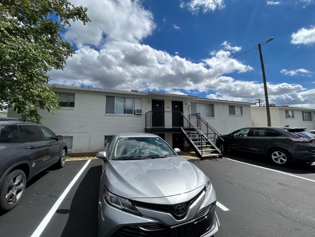Building Photo - 4445 S 1950 W