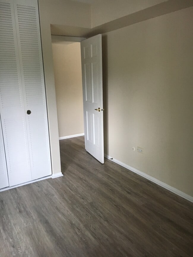 Front Bedroom - 6181 Knoll Wood Rd