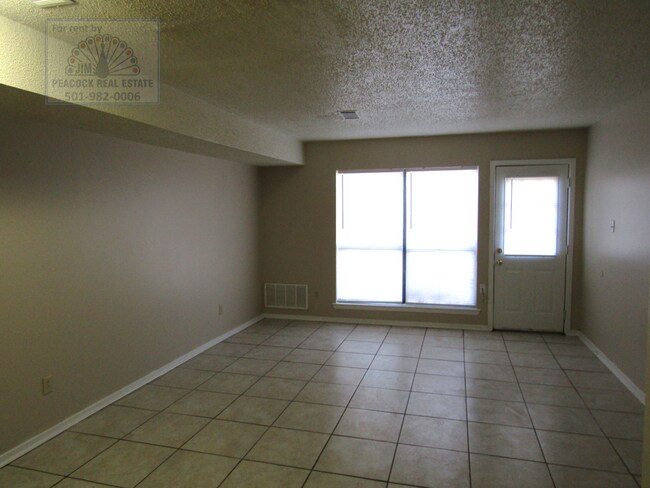 Foto del edificio - 622-622 S Oak St