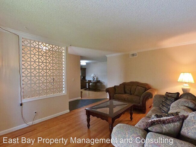 Building Photo - 4 br, 2 bath House - 6419 Jasmine Ave.
