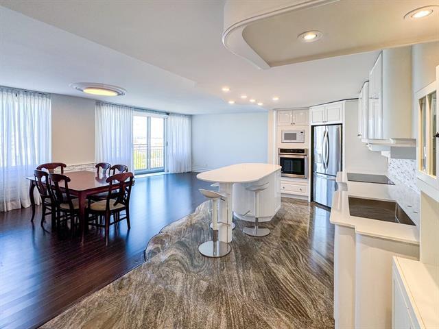 Photo du bâtiment - 1115 Boul. Cavendish