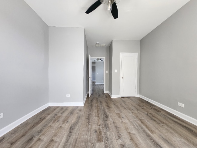 Building Photo - 7311 S Dorchester Ave
