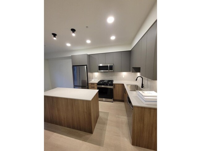 Building Photo - 8320-208B 208 St