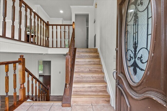 Foto del edificio - 430 Redway Ln
