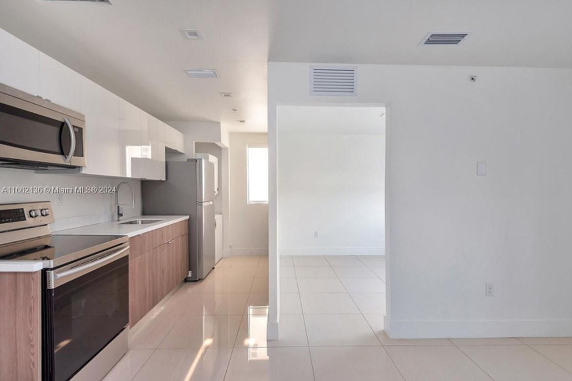 Foto principal - 821 SW 18th Ave