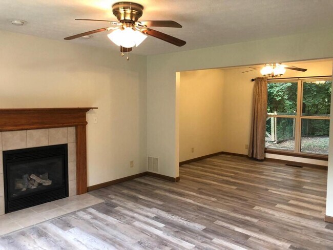 Building Photo - 6520 S 300 E