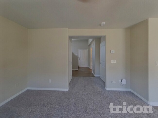 Foto del edificio - 10865 Aliso Dr
