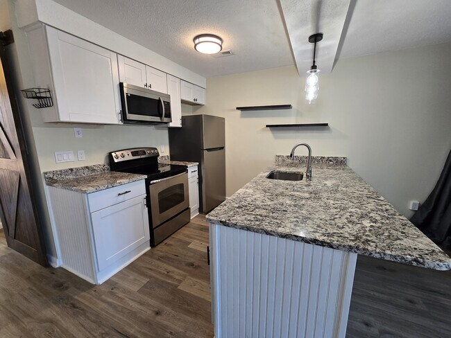Foto del edificio - 3071 Huntleigh Dr