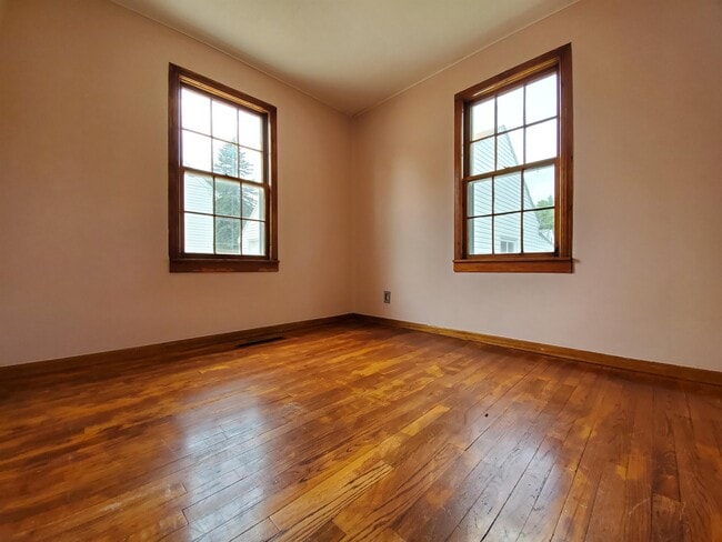 Foto del edificio - 1421 3rd St NE