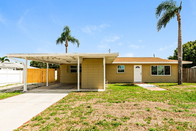 Building Photo - 6116 8th Ave Dr W
