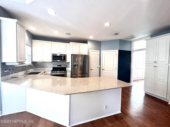 Building Photo - 184 Summerfield Dr