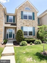 Building Photo - 180 Deer Run Ct