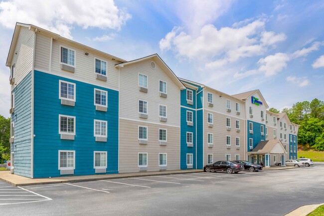 Building Photo - Furnished Studio-Fayetteville