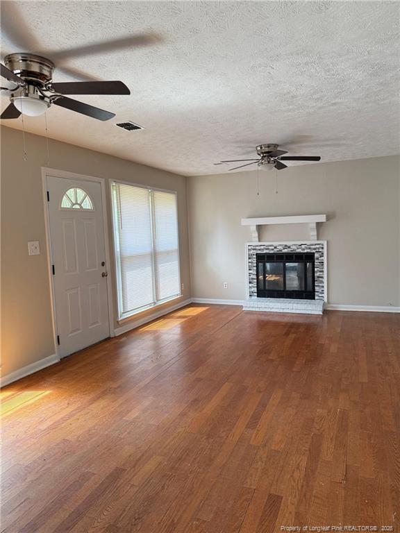 Foto del edificio - 7069 Candlewood Dr