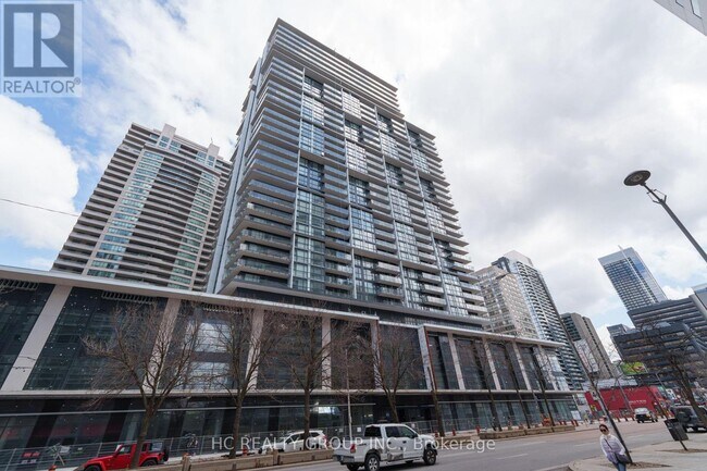 Building Photo - 4955-4955 Yonge St