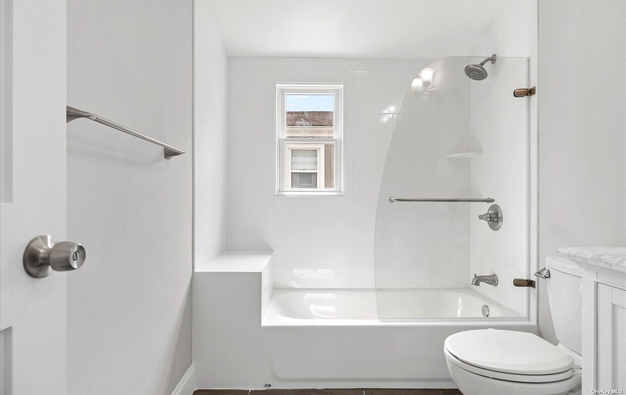 Foto del edificio - 18-15 215th St