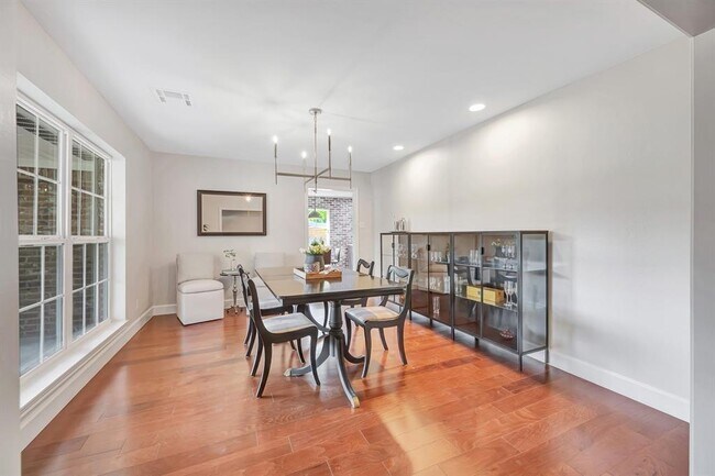 Foto del edificio - 18403 Point Lookout Dr
