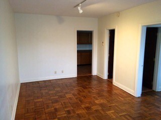 Foto del edificio - 522 E 3rd St