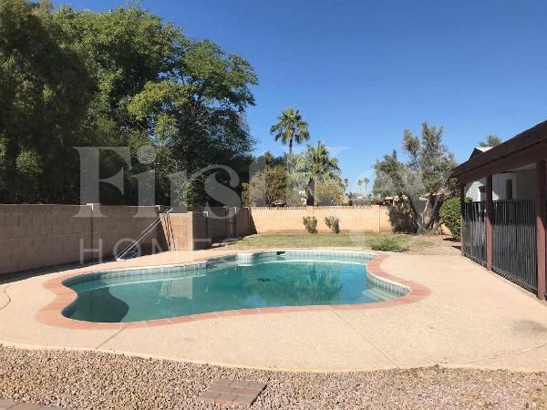 Building Photo - 4924 S Hazelton Ln