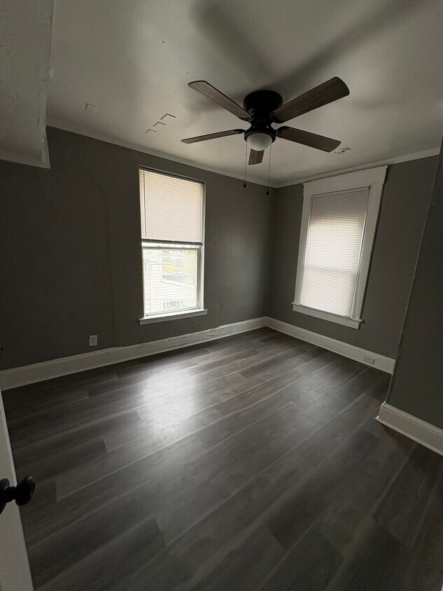 Foto del edificio - 623 W 28th St